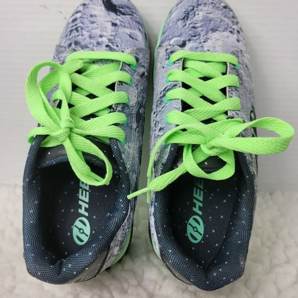 HEELYS Split Glow Wheely Skate Shoes Size 6 Glow In Dark Moon Stars